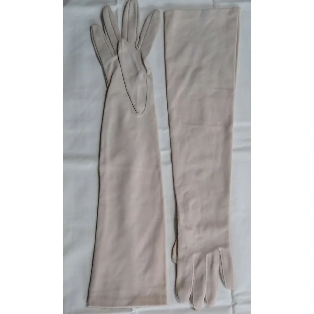 MCM Apprx Size 6 1/2 Vtg Gloves 17